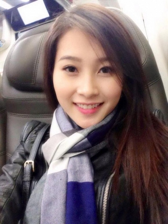 Gỡ bỏ son phấn của 5 hoa hậu trẻ hot nhất hiện nay