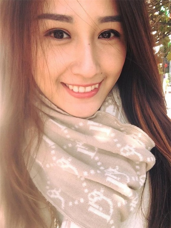 Gỡ bỏ son phấn của 5 hoa hậu trẻ hot nhất hiện nay