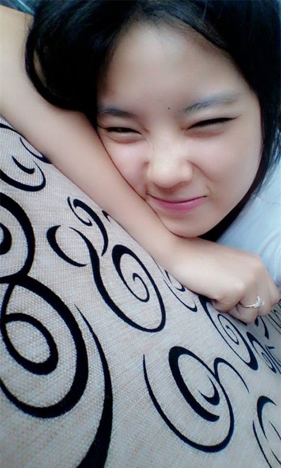 Gỡ bỏ son phấn của 5 hoa hậu trẻ hot nhất hiện nay