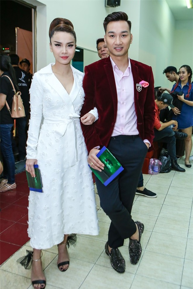 Hoàng Thùy Linh xin nghỉ thi The Remix vì bị bệnh