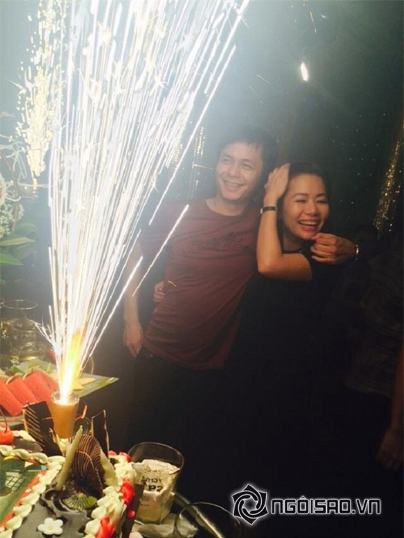 Loạt ảnh Chu Đăng Khoa vẫn hạnh phúc bên vợ con lúc cặp Hà Hồ 9