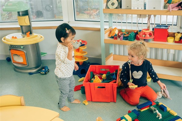 Nhà trẻ ở PHáp