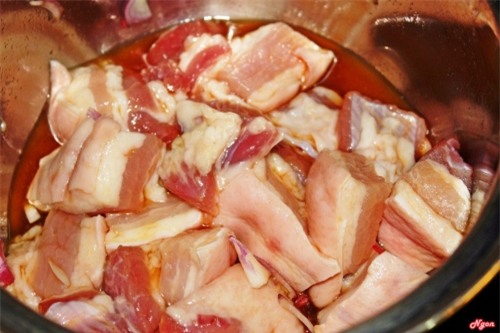 Nguy hiểm khôn lường vì nêm nếm tiêu, đường, nước mắm sai cách - Ảnh 2