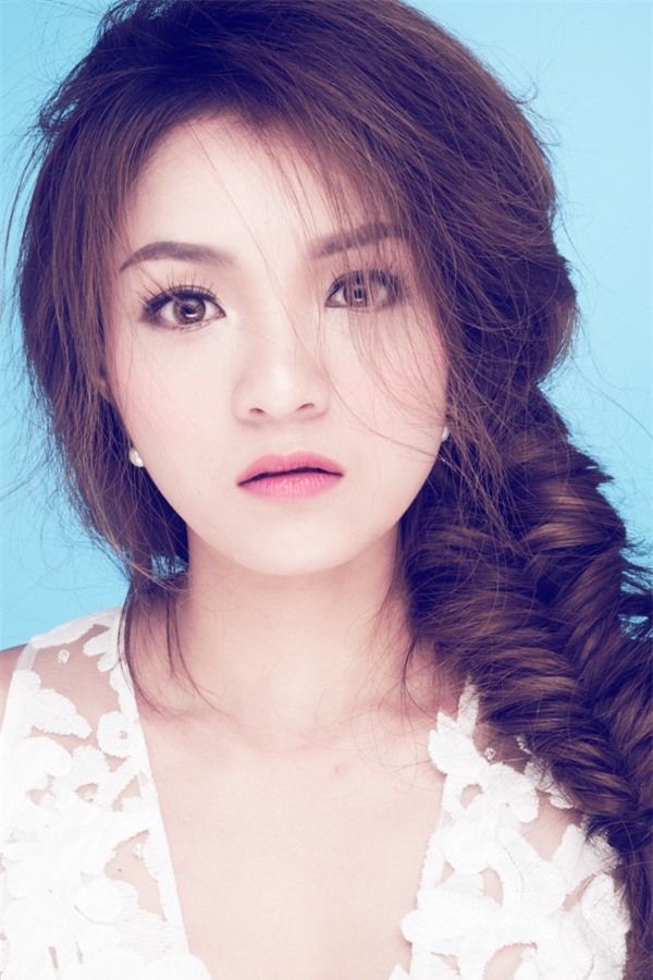 thuy-top-ban-nude-khoe-ve-goi-cam-blogtamsuvn010