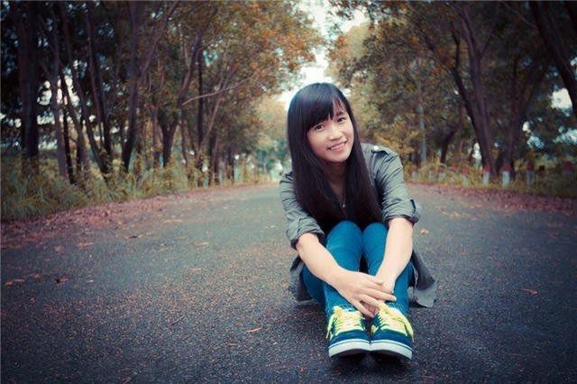 bóng hồng vây quanh Hữu Thắng, HLV trưởng ĐTVN, ca sĩ Phương Thanh, SLNA