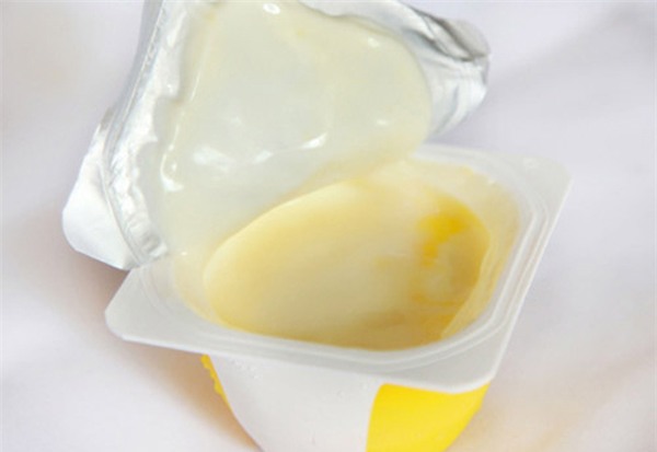 cho-tre-an-vang-sua-blogtamsuvn (1)