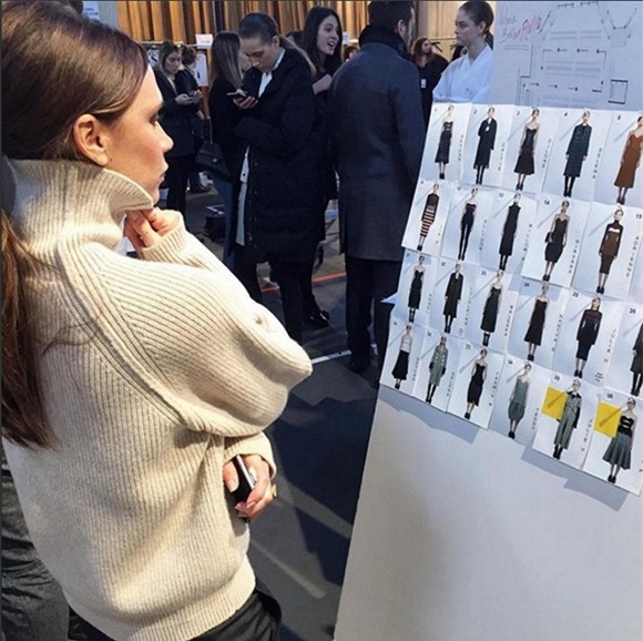 Em gái Vic bán quần áo rẻ tiền 11