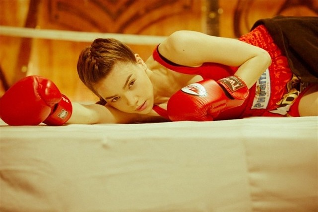 Khả Ngân tái hiện hình ảnh boxing girl 10 năm trước gây sốt  Báo Dân trí