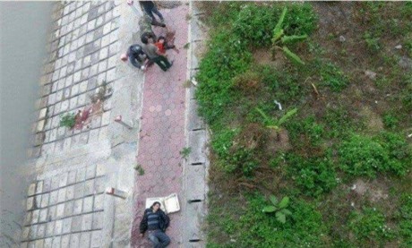 Hai bố con cùng nhảy cầu Phú Lương tự sát