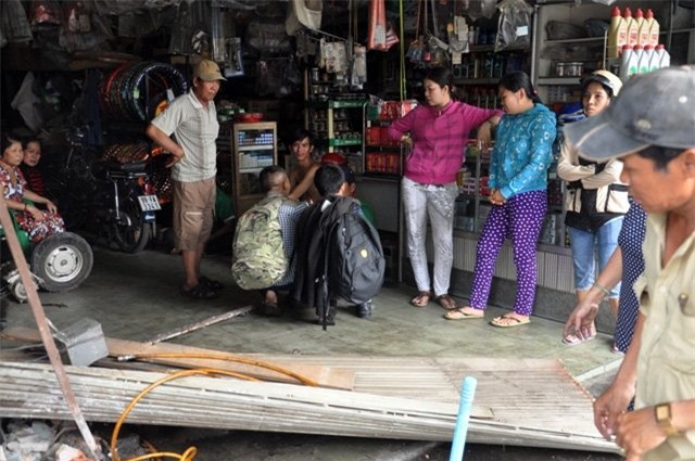 ngoi trong tiem, tho sua xe bi o to 