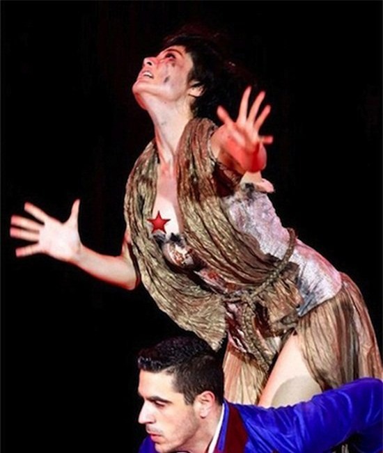 lộ hàng, phản cảm, Thu Minh, Hồ Ngọc Hà, Minh Hằng, Maya, Lý Nhã Kỳ