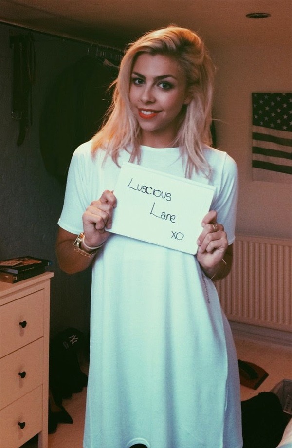 Brooklyn Beckham đong đưa diễn viên phim High School Musical - Ảnh 3.