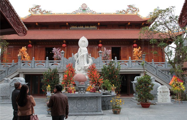 điện thờ, Việt Nam Trần Triều Điện, đại gia, đại gia Hà Tĩnh, Trần Quang Luận