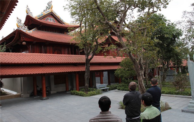 điện thờ, Việt Nam Trần Triều Điện, đại gia, đại gia Hà Tĩnh, Trần Quang Luận