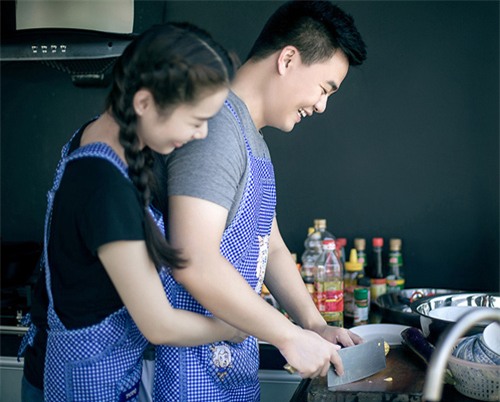 8 bi mat cua gai khon biet giu chong - 1