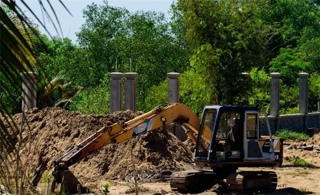 Nhà thờ Tổ của Hoài Linh, nghệ sĩ Hoài Linh, quản lý xây dựng