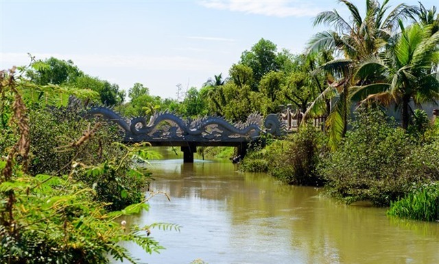 Nhà thờ Tổ của Hoài Linh, nghệ sĩ Hoài Linh, quản lý xây dựng