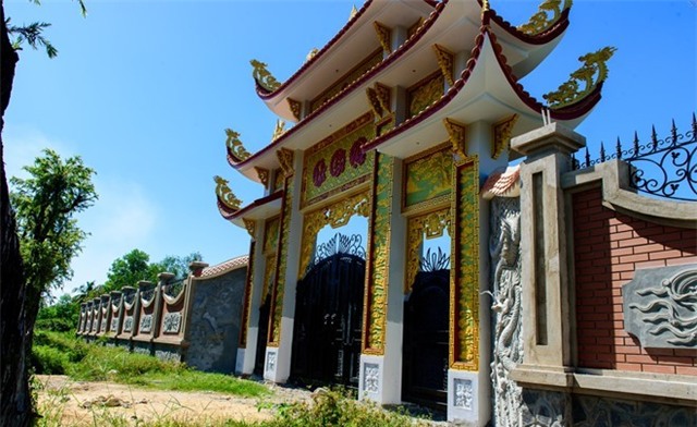 Nhà thờ Tổ của Hoài Linh, nghệ sĩ Hoài Linh, quản lý xây dựng