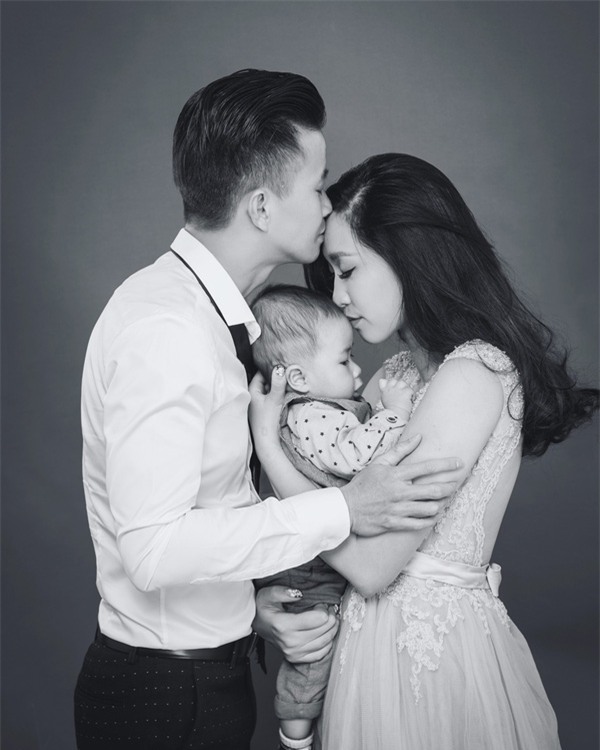 Bộ ảnh kỷ niệm đẹp long lanh của vợ chồng cựu hot girl làng thể dục nghệ thuật - Ảnh 2.