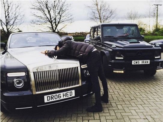 Siêu giàu, cậu ấm, cô chiêu, London, nhà giàu, dát vàng, chuyên cơ, siêu xe, Lamborghini