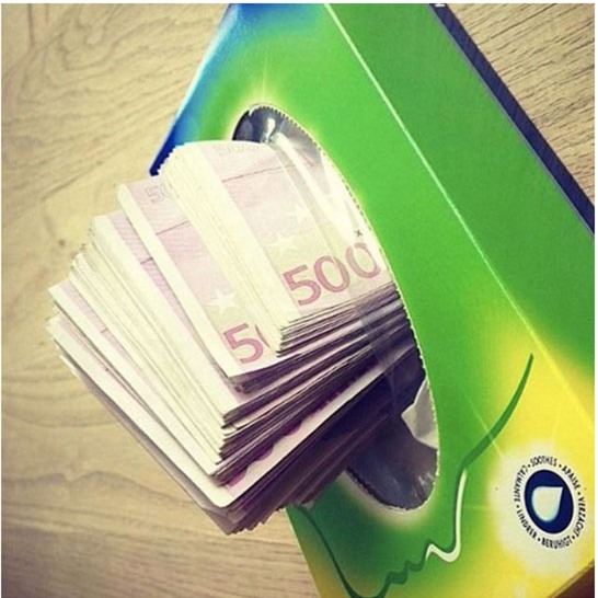 Siêu giàu, cậu ấm, cô chiêu, London, nhà giàu, dát vàng, chuyên cơ, siêu xe, Lamborghini