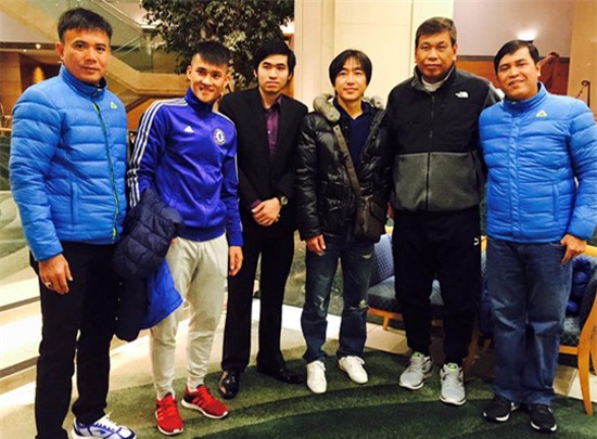 Cong Vinh – Thuy Tien dat nhau di ‘hoi teen’ hinh anh 2