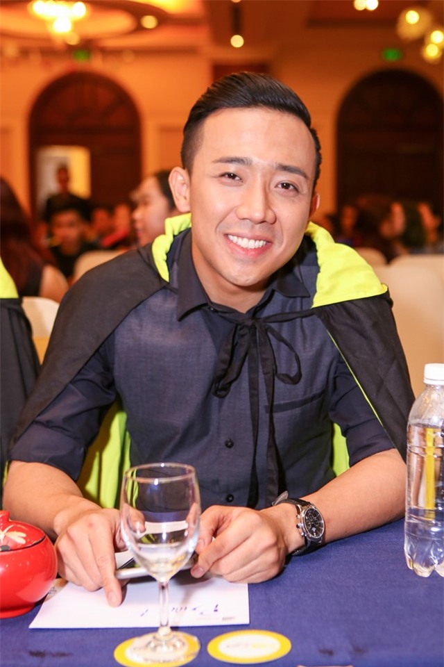 Trấn Thành bối rối khi bị hỏi về Hari Won