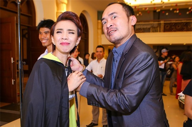 Trấn Thành bối rối khi bị hỏi về Hari Won