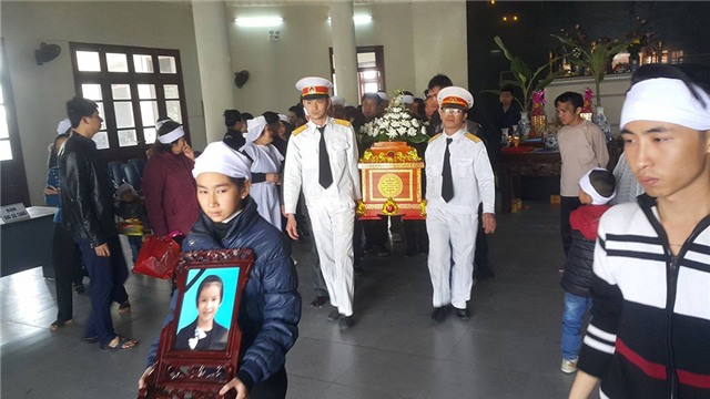 xe Camry gây tai nạn, xe Camry đâm chết 3 người, tai nạn giao thông, Long Biên, Ái Mộ