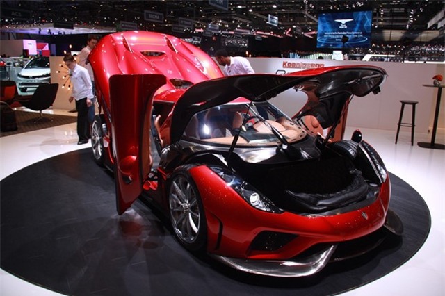 Koenigsegg Regera bản thương mại ra mắt, giá 1,9 triệu USD
