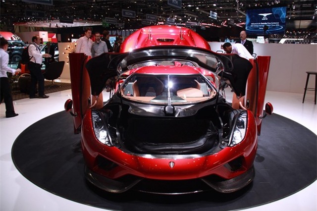 Koenigsegg Regera bản thương mại ra mắt, giá 1,9 triệu USD