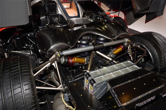 Koenigsegg Regera bản thương mại ra mắt, giá 1,9 triệu USD