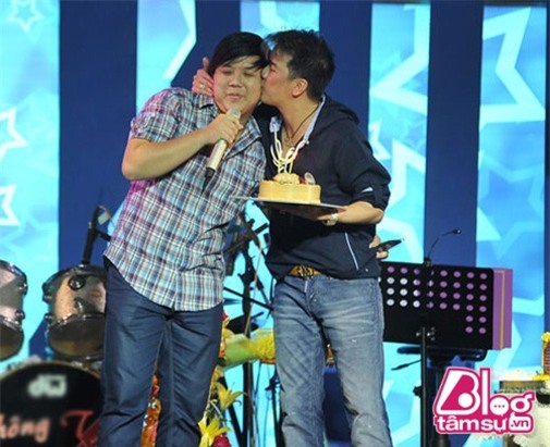 sao-viet-mac-benh-nghien-hon-blogtamsuvn-35