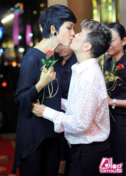 sao-viet-mac-benh-nghien-hon-blogtamsuvn-27