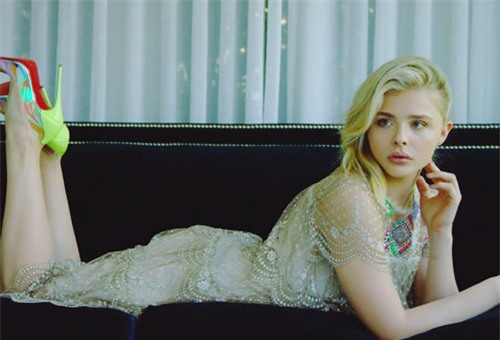 ve dep thien than cua dien vien tuoi teen vua bi neymar 