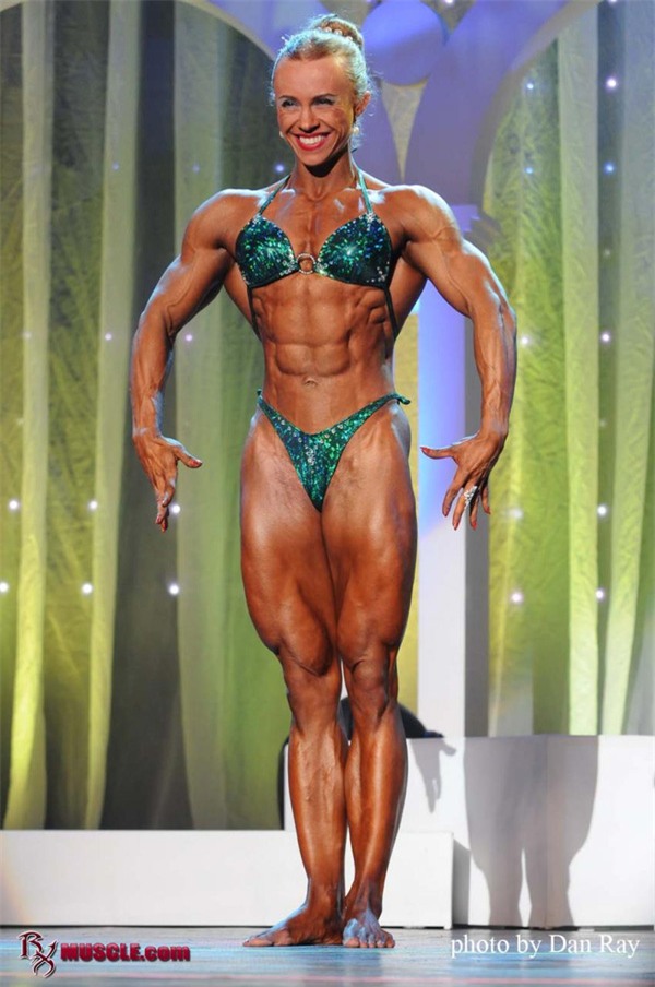 Top 10 nữ VĐV thể hình nổi tiếng nhất mọi thời đại - Ảnh 3.