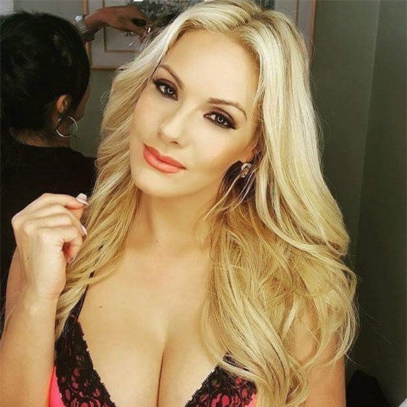 Federer, siêu mẫu playboy, Rali Ivanova, siêu mẫu playboy yêu Federer