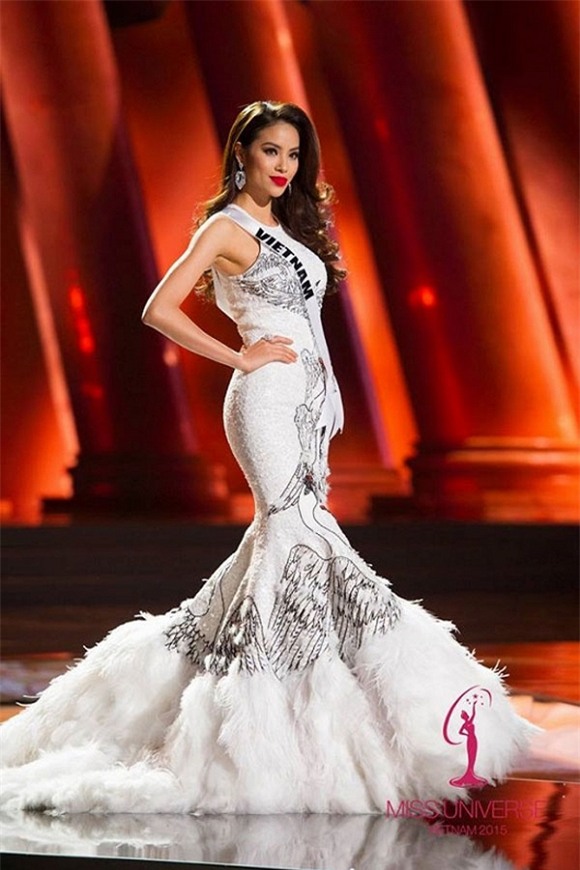 Phạm Hương và Lan Khuê lọt top 20 Hoa hậu đẹp nhất 2015 0