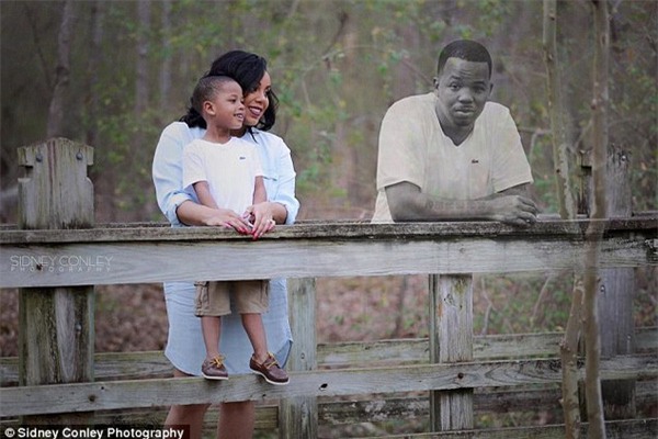 Vượt ranh giới sinh tử, người vợ chụp ảnh cùng chồng đã khuất - Ảnh 3.