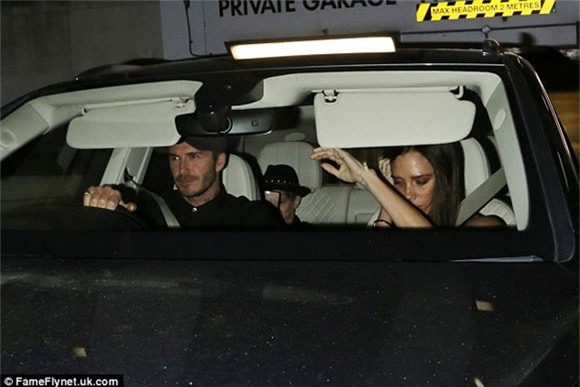 cậu cả nhà Becks Brooklyn sinh nhật tuổi 17 7