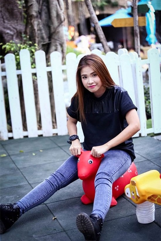 Khởi My, ca sĩ, showbiz, chân dung, Gương mặt thân quen, sao Việt