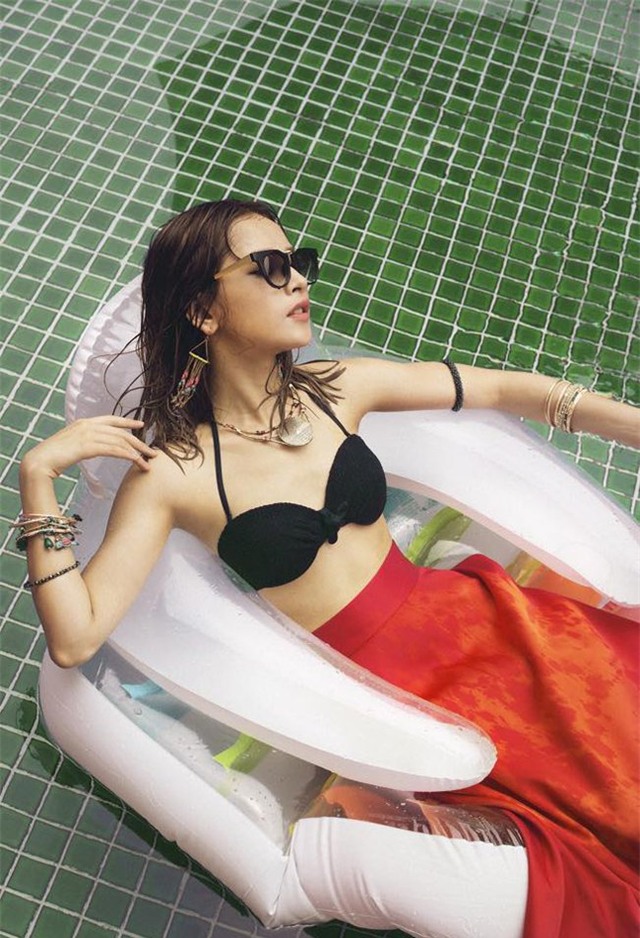 nhung my nhan viet "man hinh phang" van vo cung sexy hinh anh 1