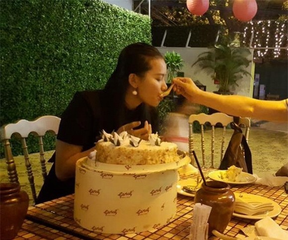 Phan Như Thảo: 'Em đang trải chiếu hoa ra ngồi xem chị còn trò gì bẩn thỉu hơn' 1