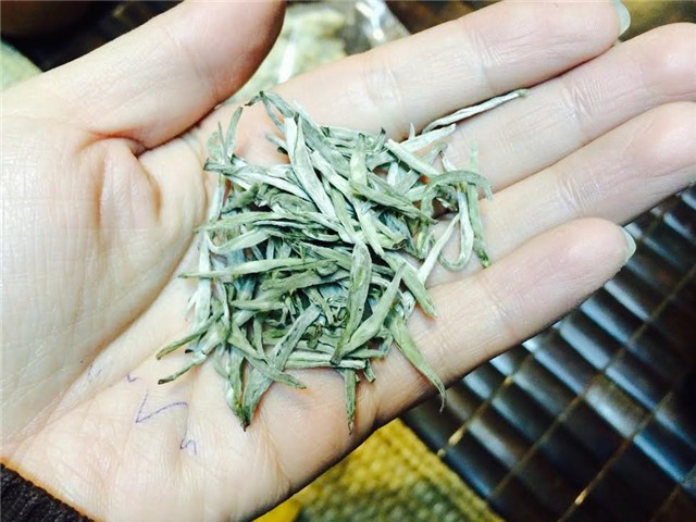 Thú thưởng trà ngàn đô của 'Vua lan Hà Thành'