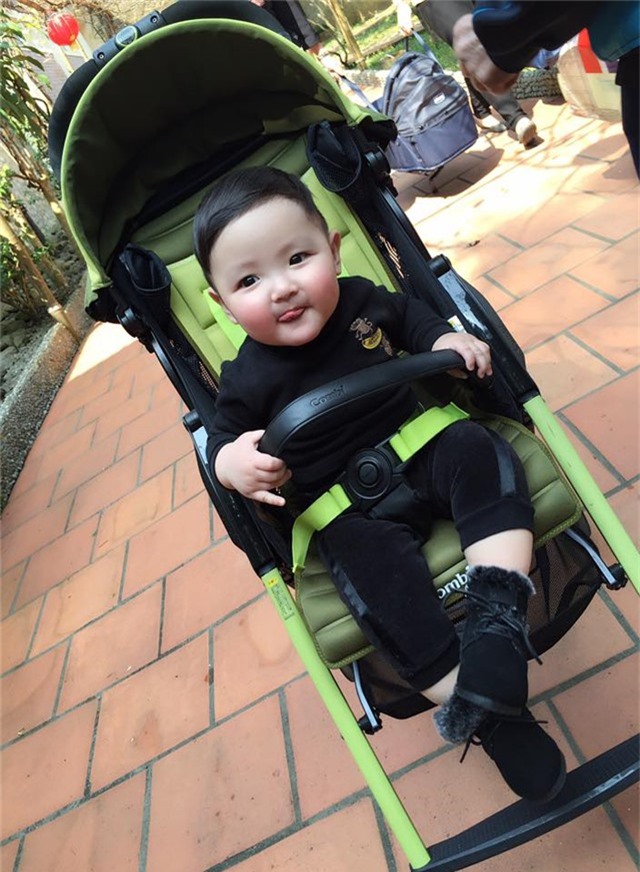 Tâm Tít khoe ảnh con trai cực