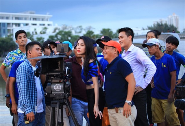 Công Vinh đóng phim để có nụ cười của Thủy Tiên