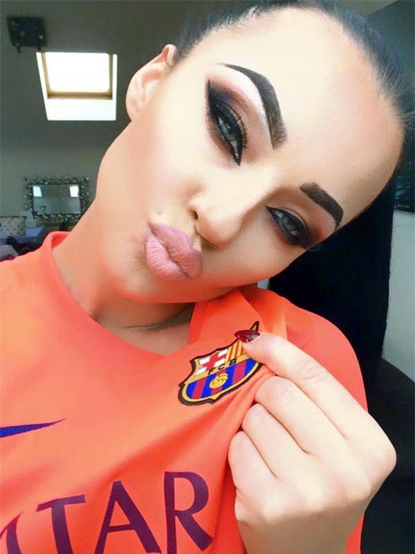 Messi, siêu mẫu, Cataluna, fan cuồng, Barca, La Liga, bóng đá TBN.