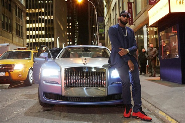 Độc chiêu tống tiền các triệu phú bóng rổ của dàn sao phim người lớn - Ảnh 1.