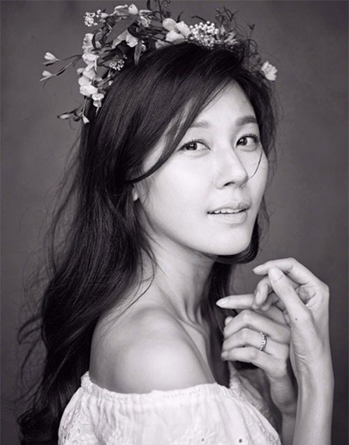 Mỹ nhân 'Phẩm Giá Quý Ông' đẹp như gái đôi mươi trong loạt ảnh cưới 10