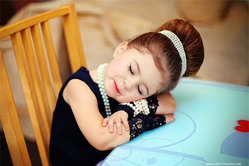 be gai 3 tuoi dep dung chuan 'sang chanh' gay sot - 10